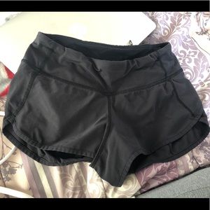 Lululemon running short